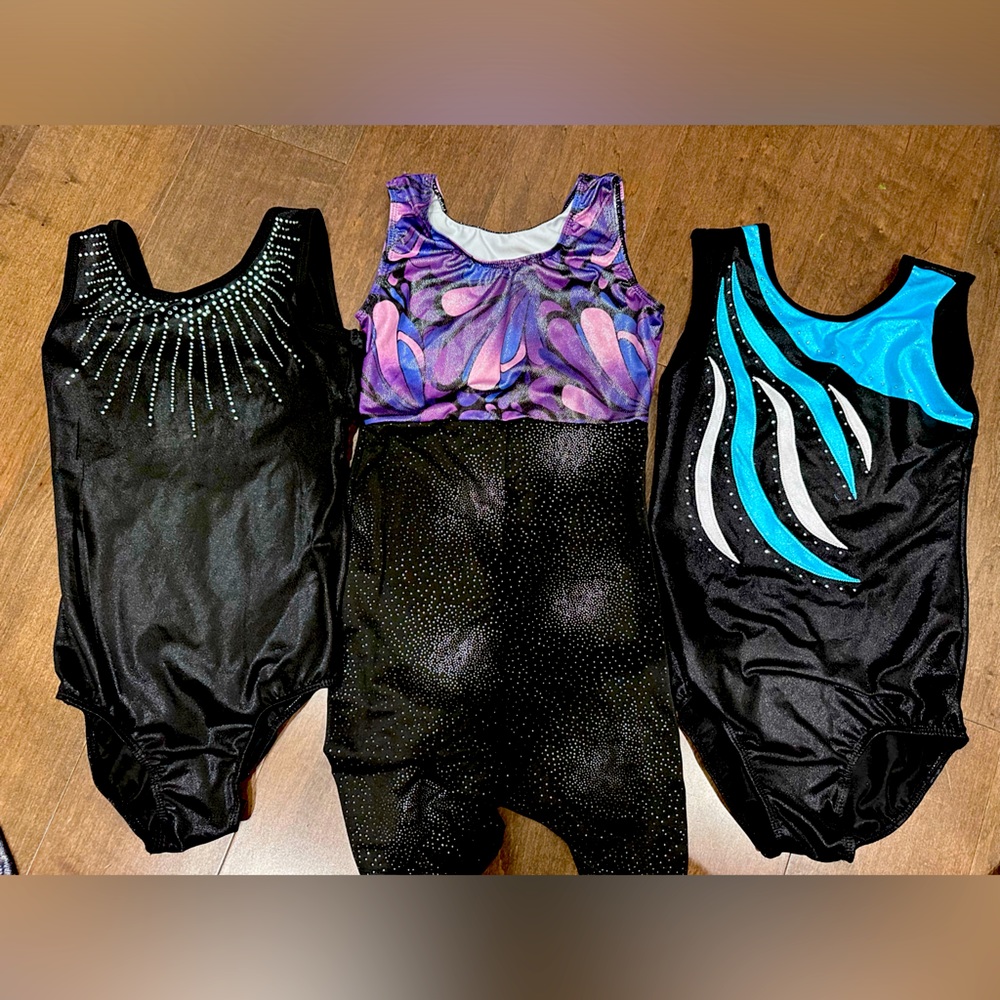 Bundle of gymnastics or dance leotards size girl ( 10-11 yo)
